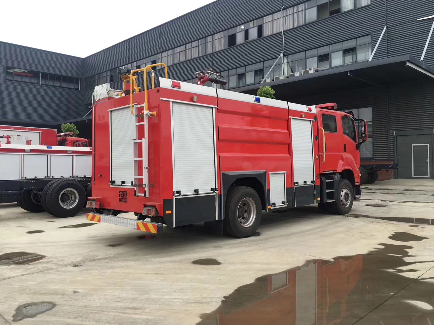 五十铃7吨泡沫消防车