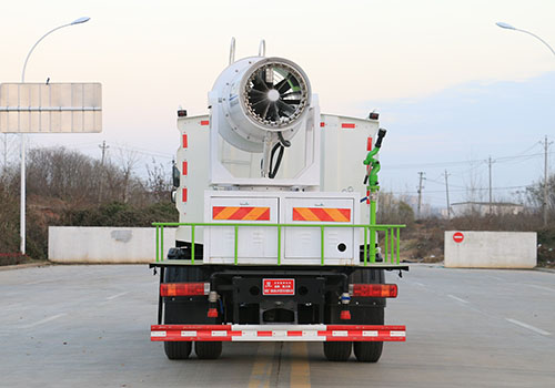 KLF5181TDYB6型多功能抑尘车